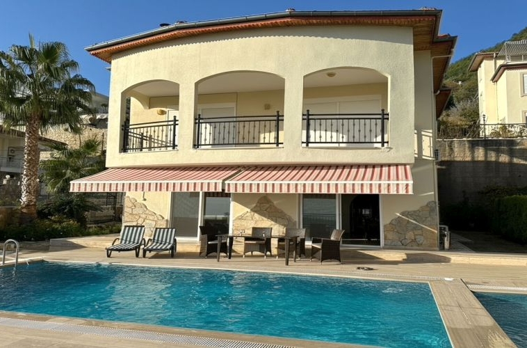 4-bedrooms Sea View Villa For Sale in Tepe