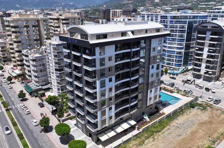 4-Bedrooms Sea View Penthouse Apartment For Sale in Mahmutlar